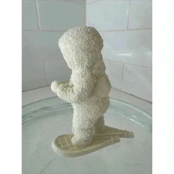 Snowbabies by Department 56 "A Special Delivery" Bisque Holiday Decor (1994) - Picture 3 of 11